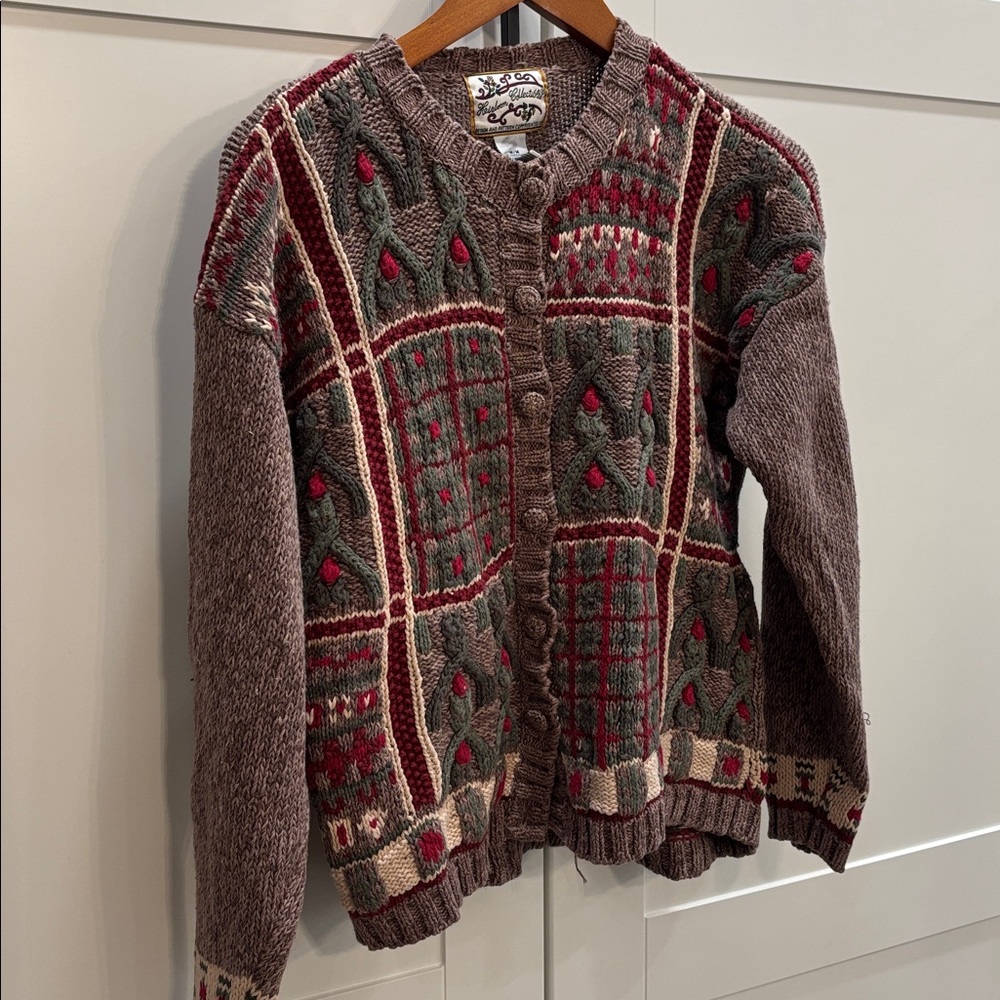Vintage Knit Cardigan with Geometric Patterns